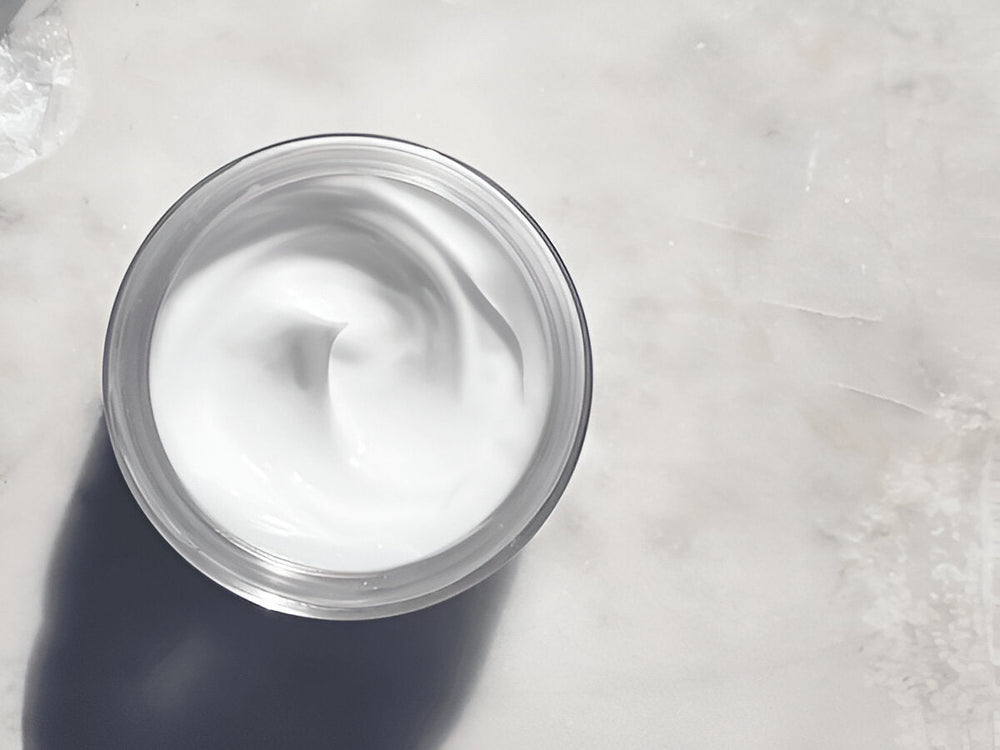 Glutathione Beauty Cream - Brighten & Rejuvenate skin with Glam & Curious, Hyaluronic Acid & Shea Butter. Reduces dark spots & hyperpigmentation for a radiant glow - 50gm - Glam & Curious